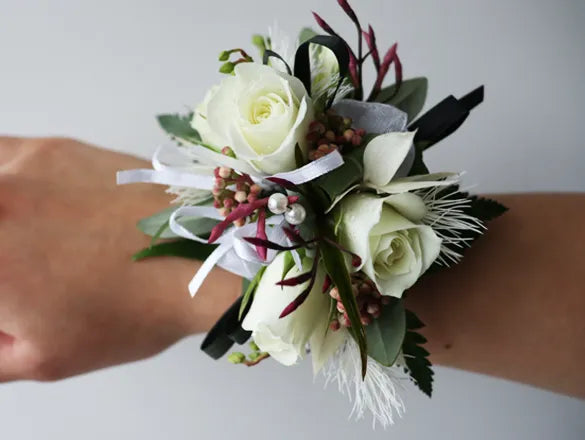 Florist Services Corsage and Buttonholes, Bunches and Bows Floral Designs, Dunedin Florist, 9 Albion Place, Dunedin, New Zealand